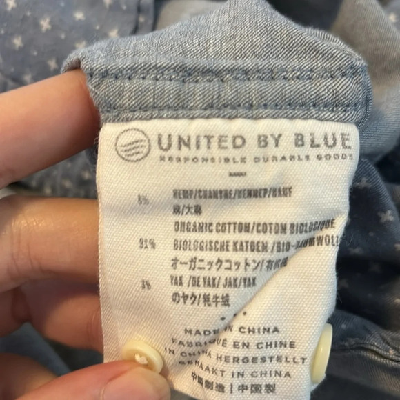 United By Blue men’s blue short sleeve button down shirt size large - Picture 9 of 9
